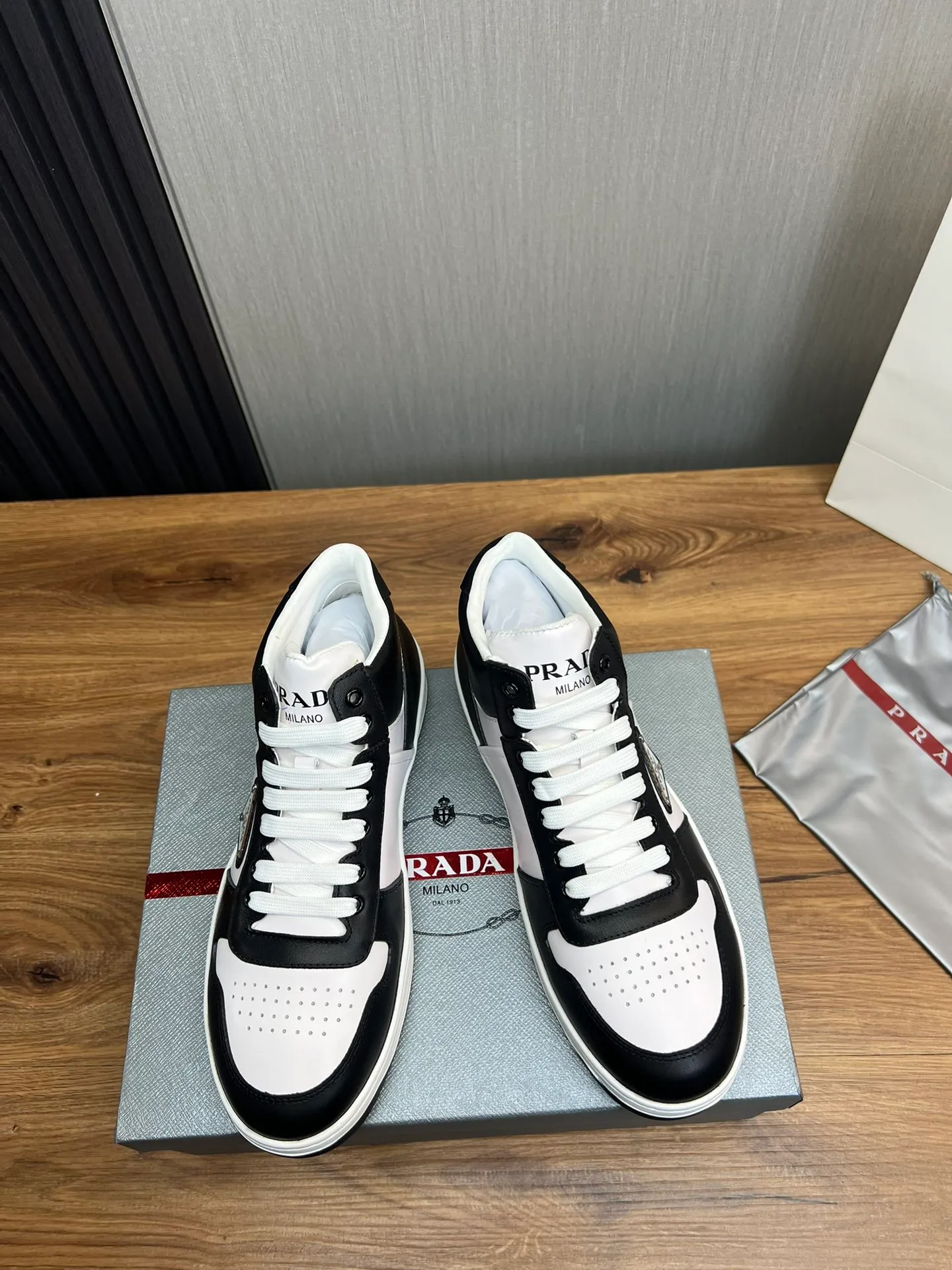 Men's shoes 💰620💰 [PRADA] Autumn and winter hot sale 🔥High quality shipment ✔️Original cowhide + cowhide lining, 1🆚1 replica, original sole, 38-45 (45 customized, non-refundable)